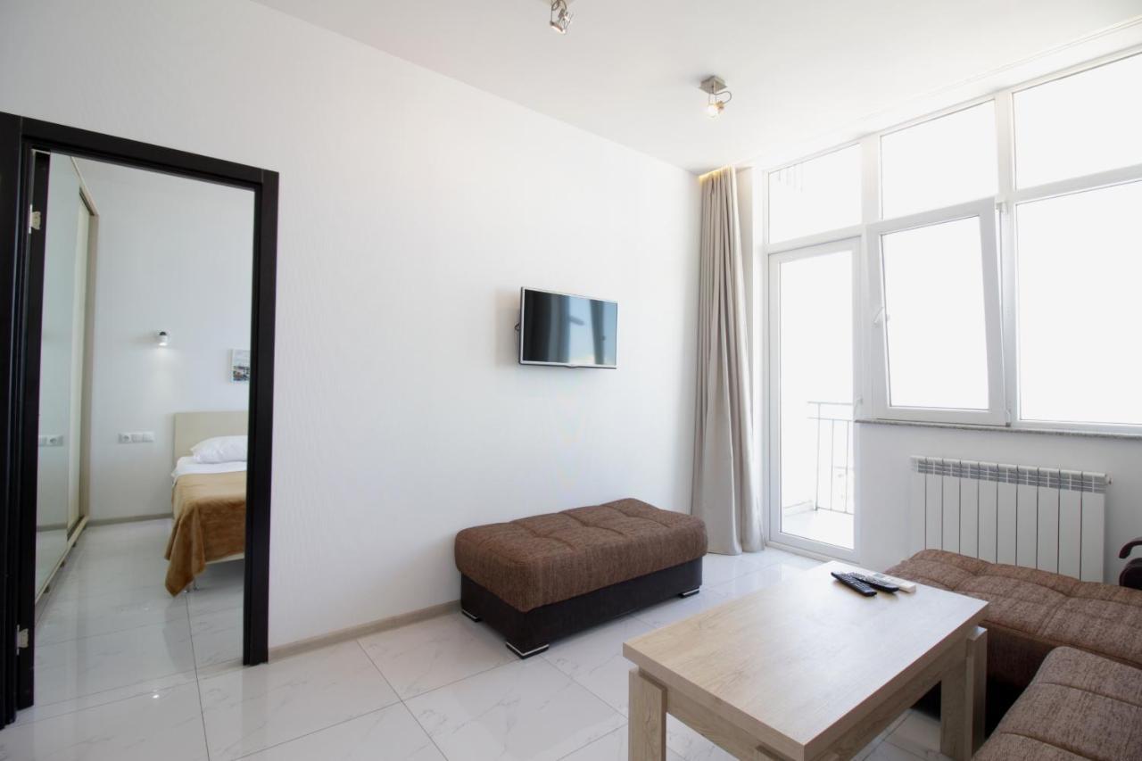 Apartments Inasaredze Батуми Екстериор снимка