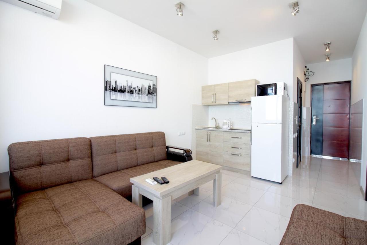 Apartments Inasaredze Батуми Екстериор снимка